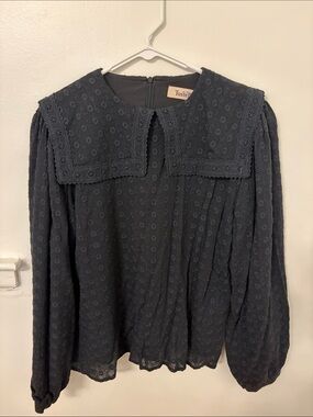 Black Eyelet Lace Collar Long-Sleeve Blouse